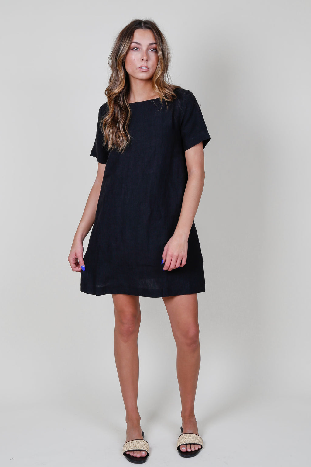 The Izzy Linen Mini Dress - Black