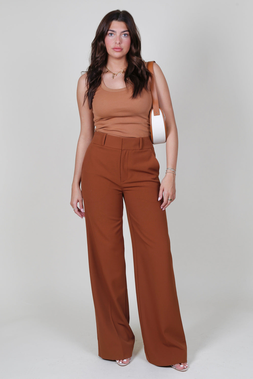 FRAME | The Relaxed Trouser - Tawny