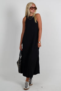 ENGLISH FACTORY | Pleated A-line Knit Midi Dress - Black