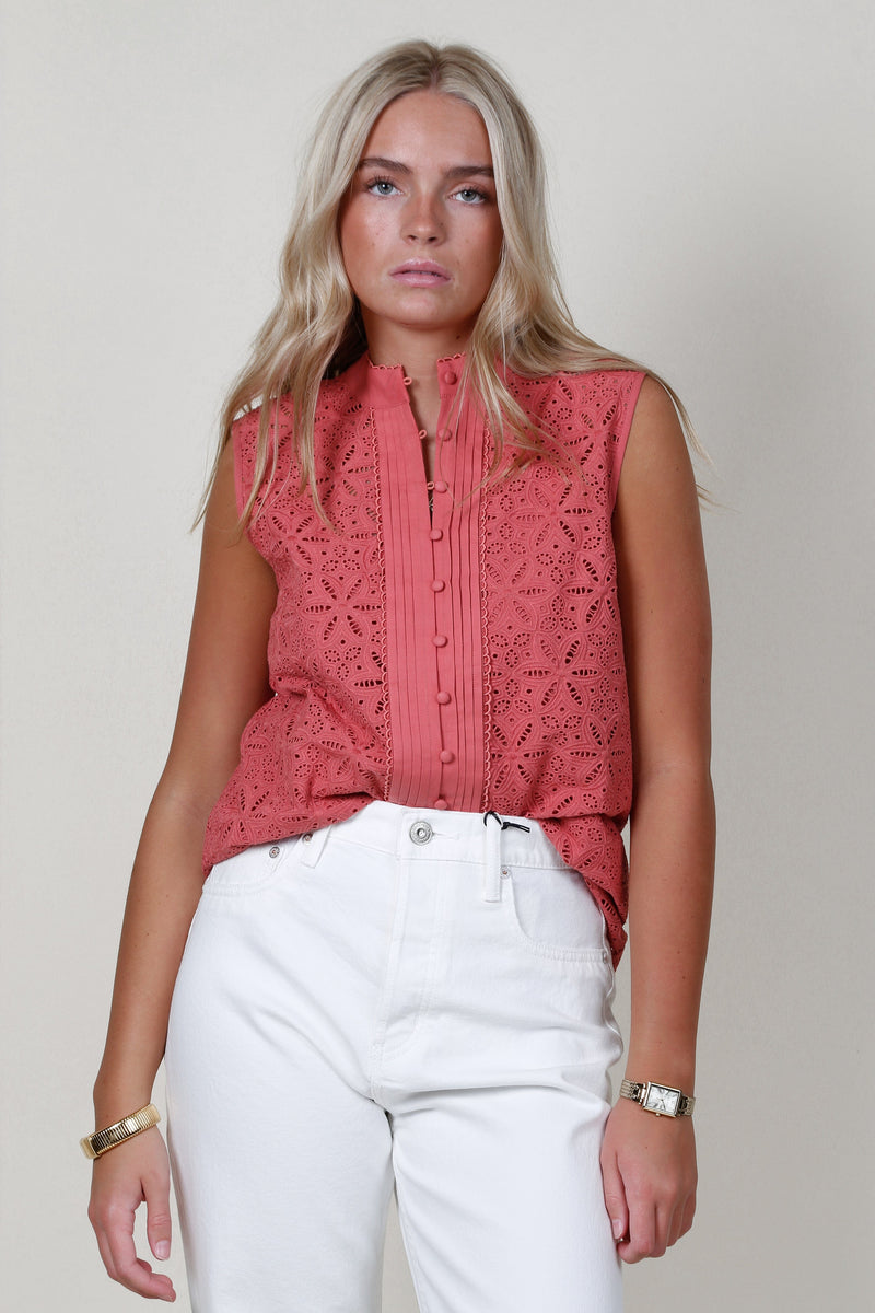 MOS | Sara Lace Sleeveless Blouse - Sangria