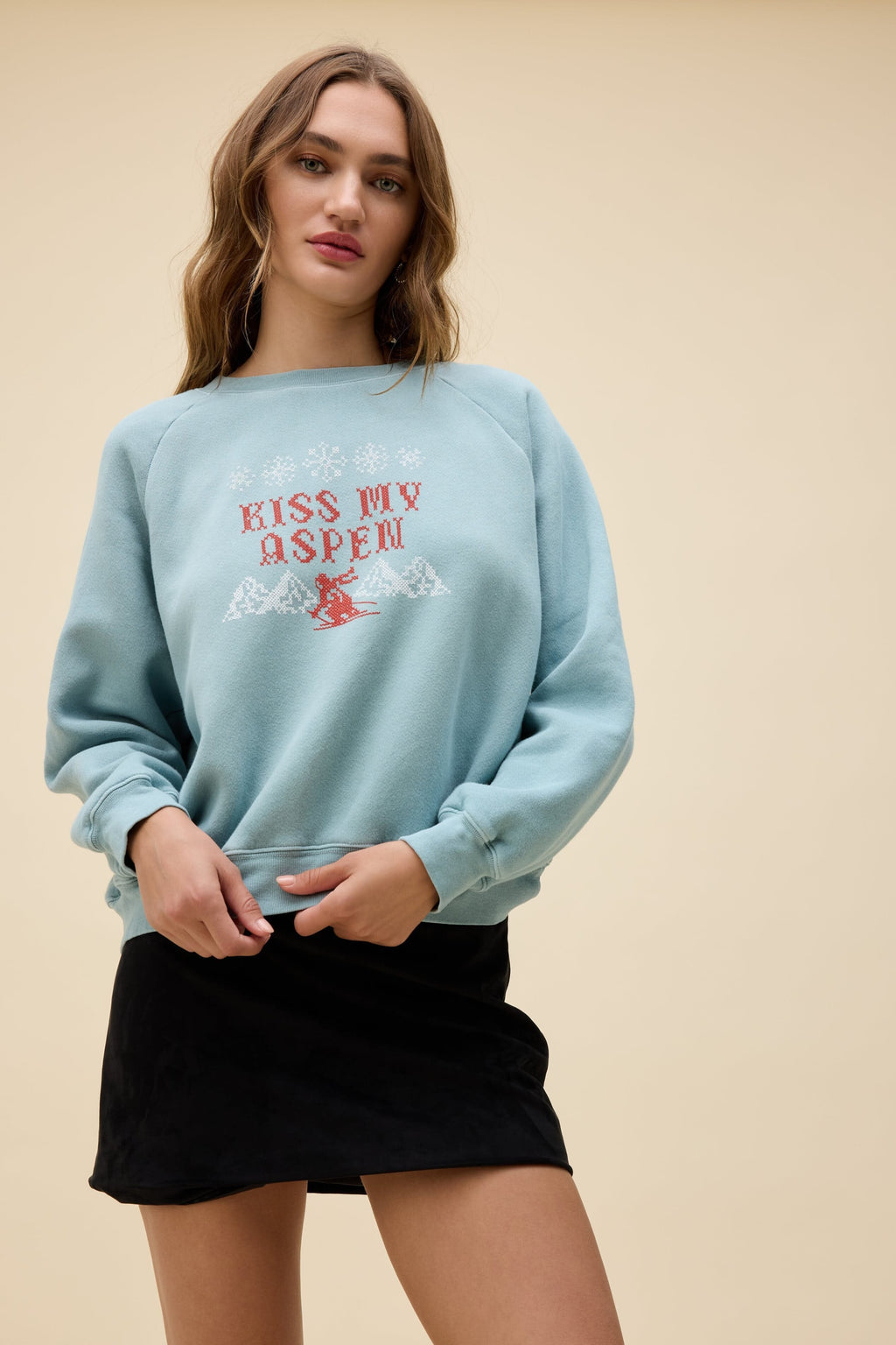 DAYDREAMER | Kiss My Aspen Shrunken Raglan Sweatshirt - Ethereal Blue