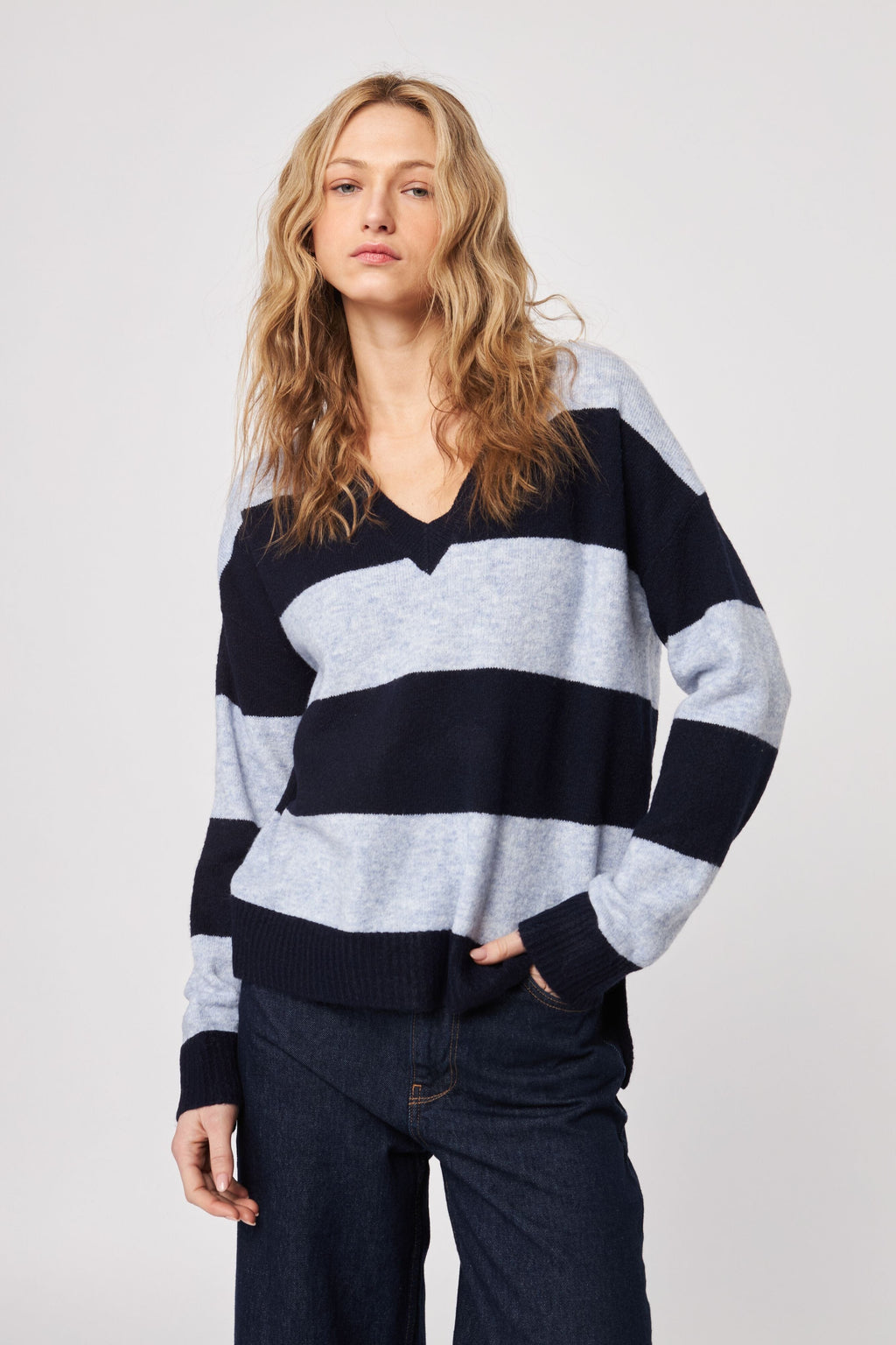 JOHN + JENN | Hadley Sweater - Midnight Window