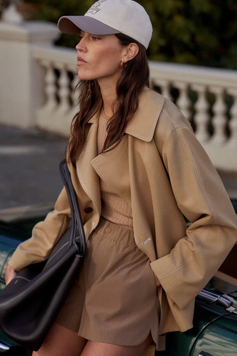 VARLEY | Maddox Short Trench - Light Tan – Scarlet Clothing