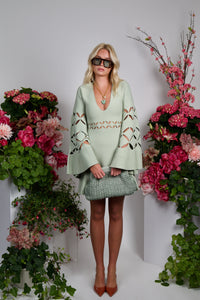 NONCHALANT | Haddie Clutch - Sage