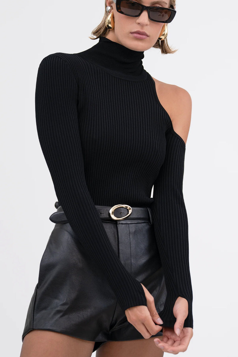 NONCHALANT | Robbie Short - Black
