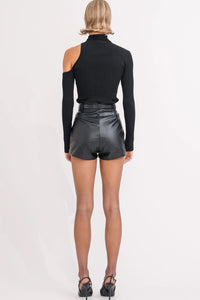 NONCHALANT | Robbie Short - Black