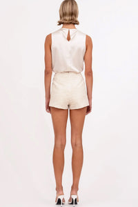 NONCHALANT | Aya Short - Creme