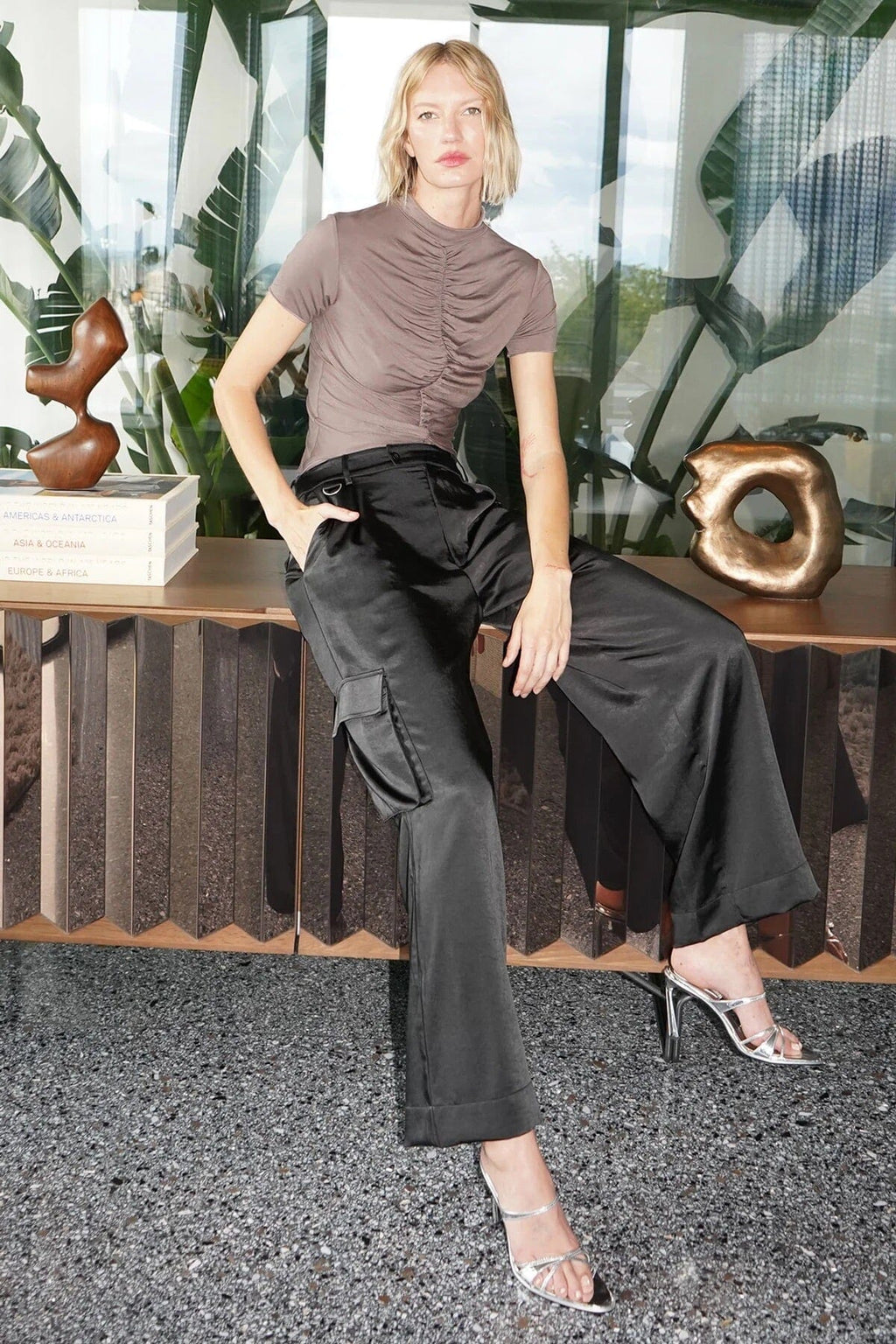 LNA | Lou Silky Cargo Pant - Black