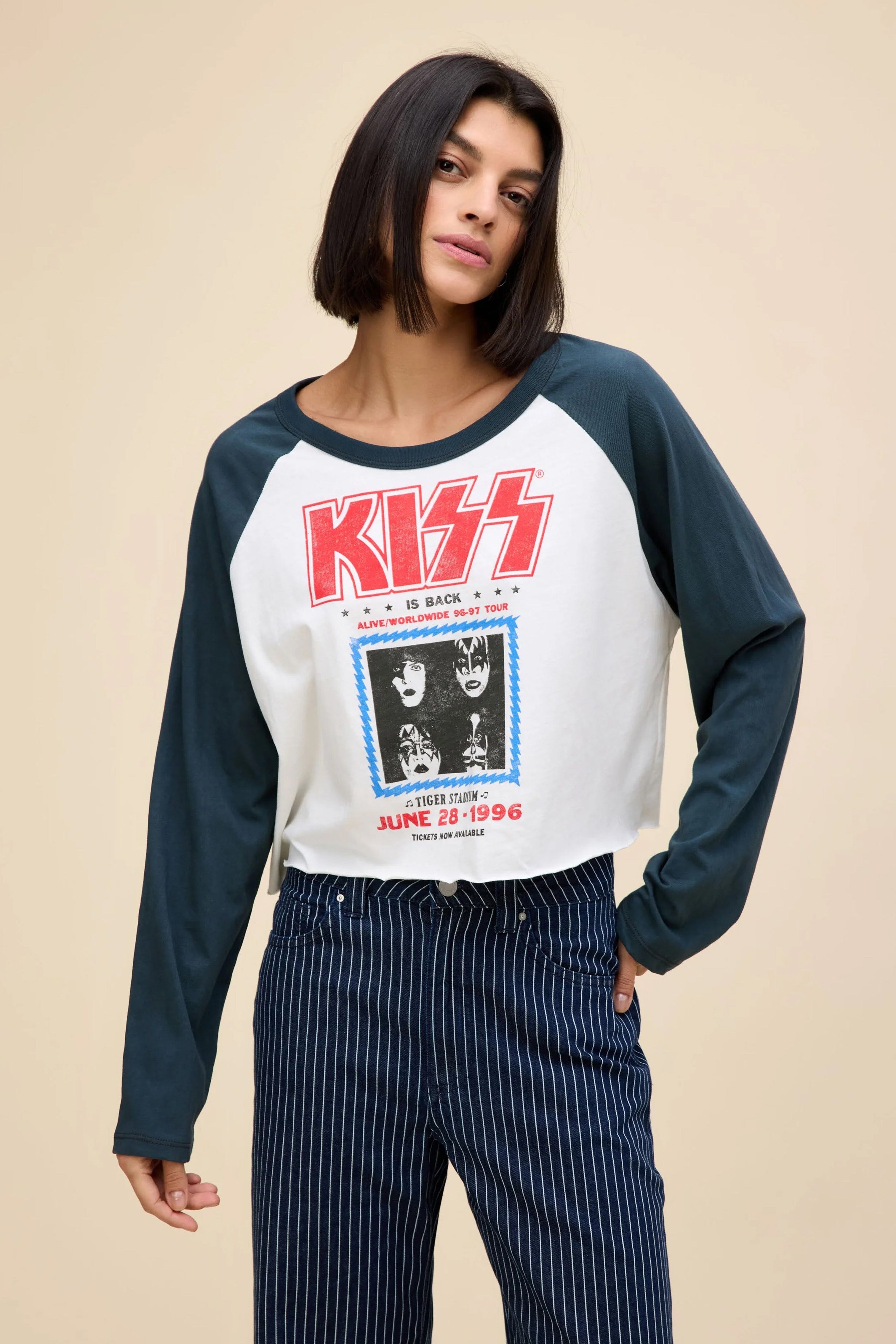 DAYDREAMER | Kiss Tiger Stadium Long Sleeve - White – Scarlet Clothing