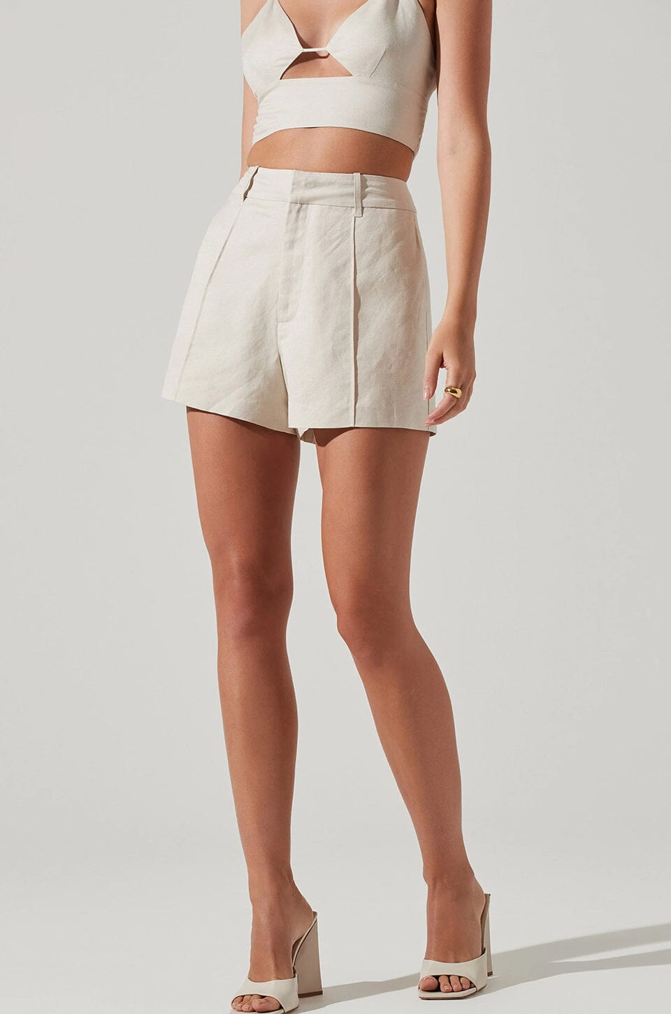 ASTR | Amiah Shorts - Off White