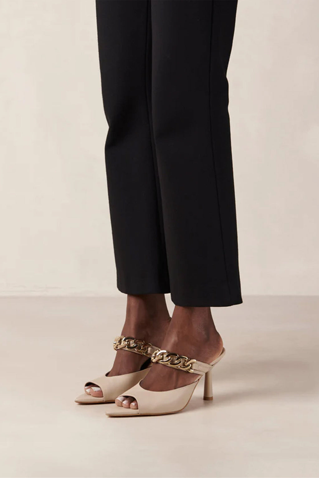 ALOHAS | Daisy Chain Strap Heels - Ivory