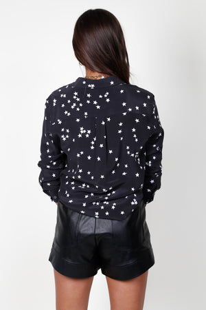 EQUIPMENT | Slim Signature Top - Black