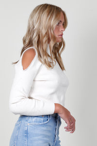 ASTR | Pearl Detail Sweater - Cream