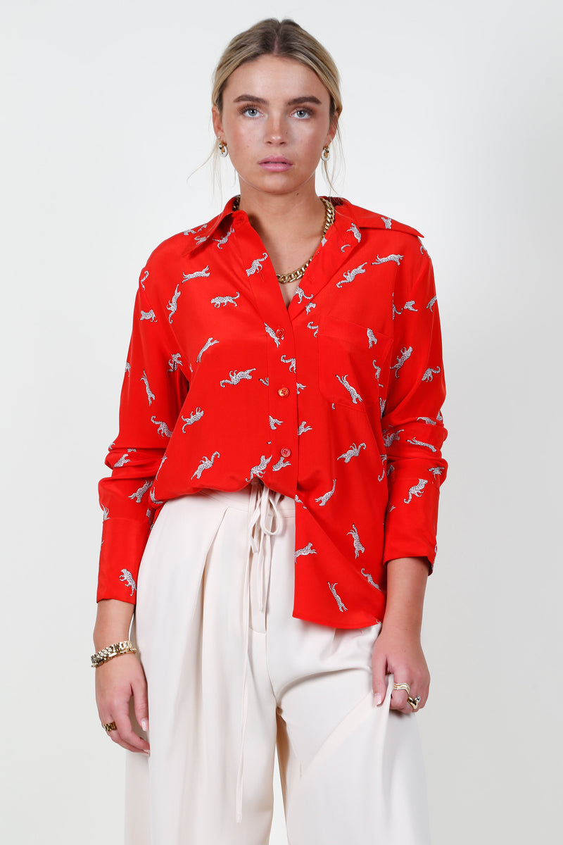 EQUIPMENT |The Quinne Silk Top - Fiery Red