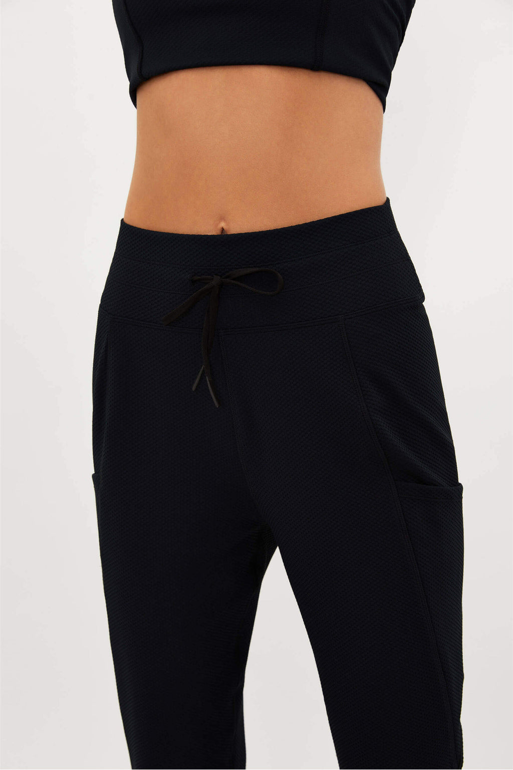 BEACH RIOT | Fallon Waffle Joggers - Black