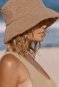 LACK OF COLOR | Teddy Bucket Hat - Camel